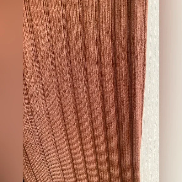 Wide Leg Ribbed Flare Pants - Picture 4 of 7